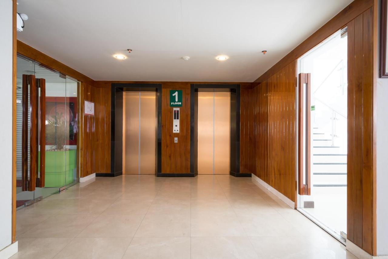 Nice Residence Bangkok Exterior photo