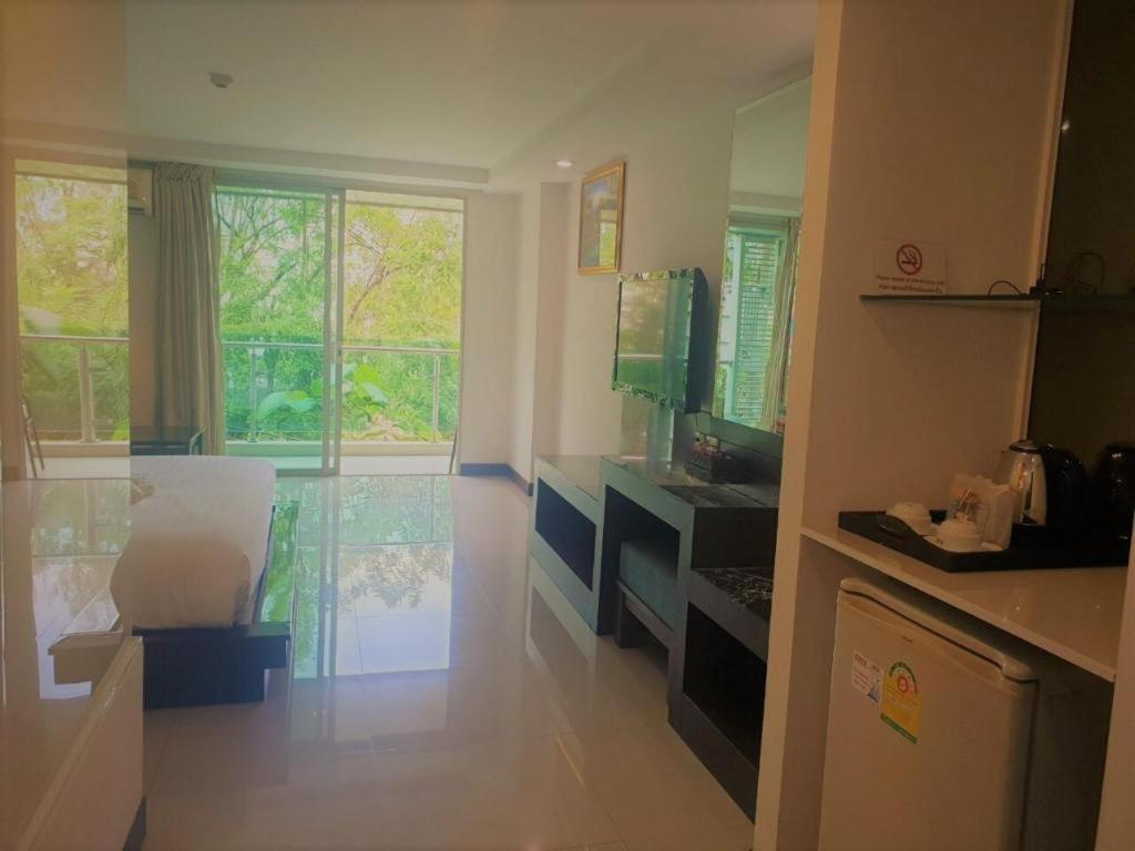 Nice Residence Bangkok Exterior photo